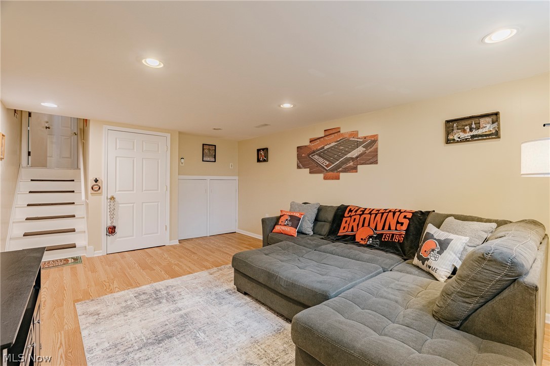 Ridge Road 02 - Residential