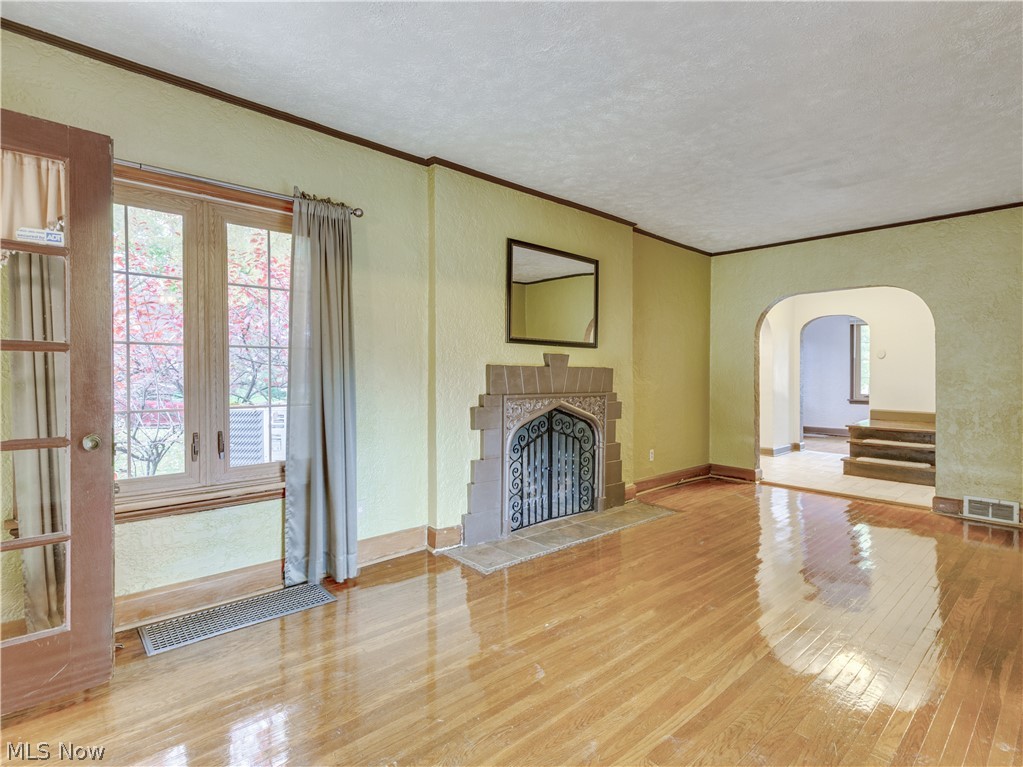 Market Ave Heights 01 - Residential