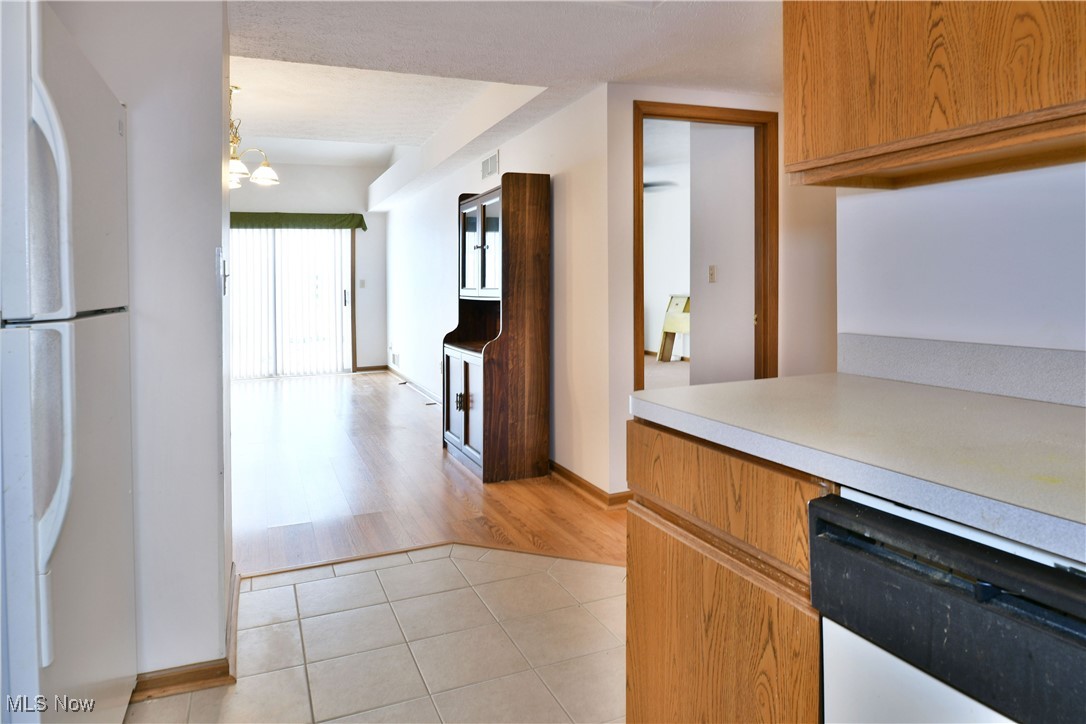 Lake Pointe Condo - Residential