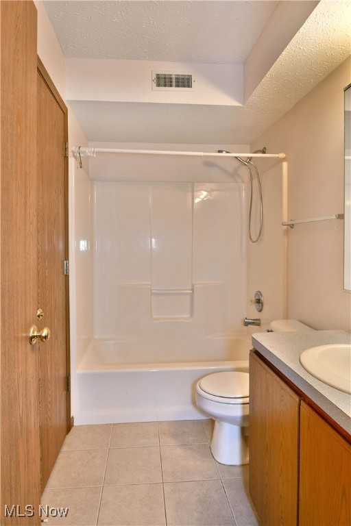 Lake Pointe Condo - Residential