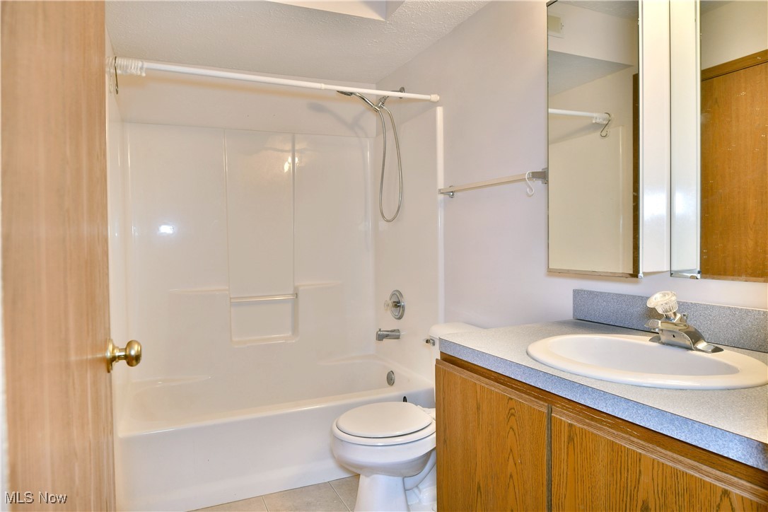 Lake Pointe Condo - Residential