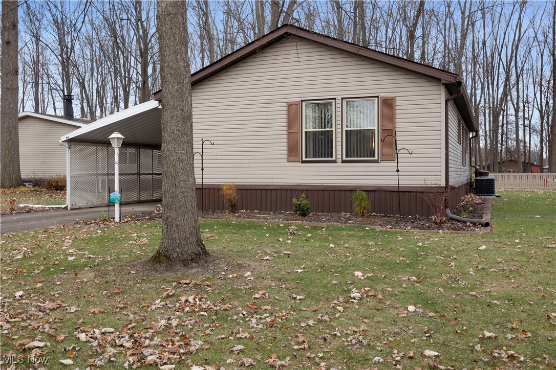 209 Twin Lake Drive, Elyria, Ohio image 36