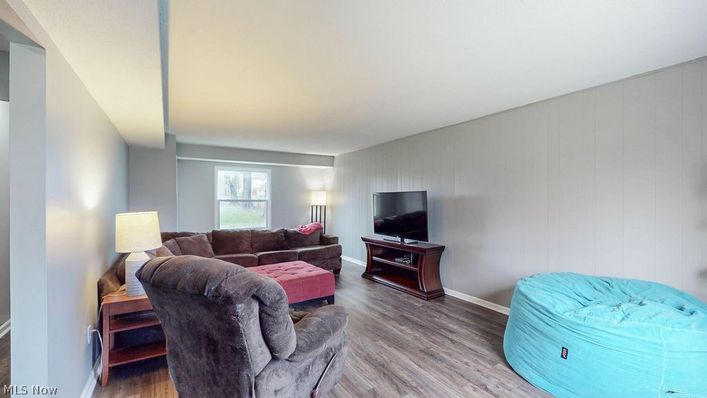 BEECHCREST 2 LOT 233 F 75.00 - Residential