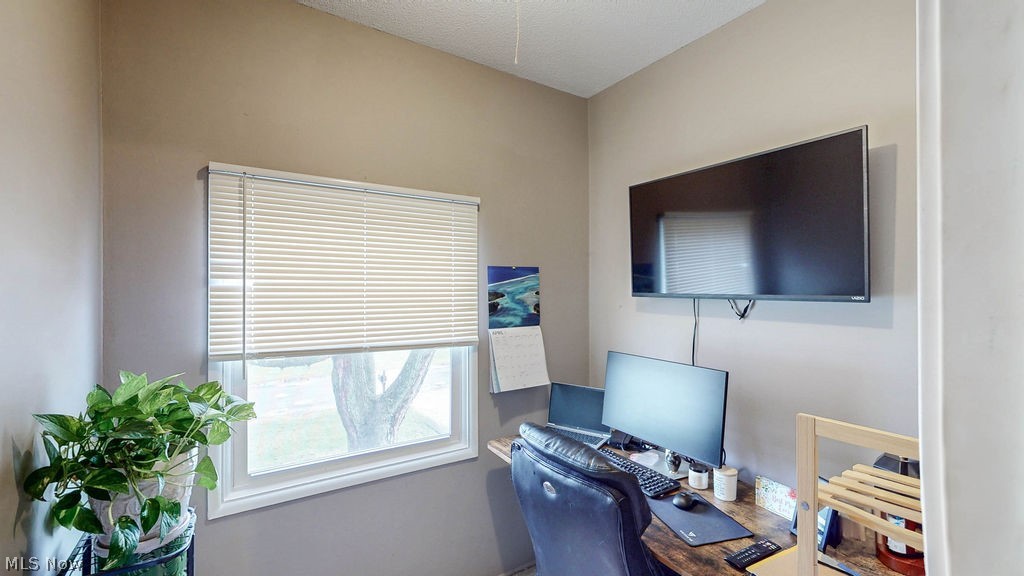 BEECHCREST 2 LOT 233 F 75.00 - Residential