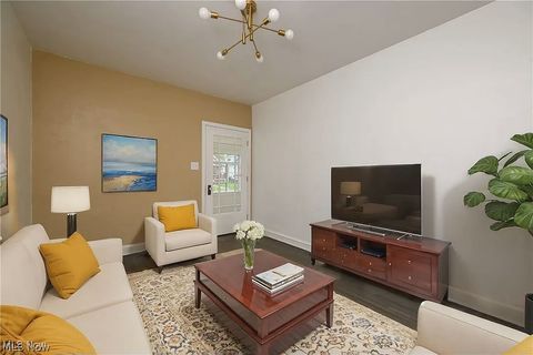 Tiny photo for 5550 Grasmere Avenue, Maple Heights, OH 44137 (MLS # 5190367)