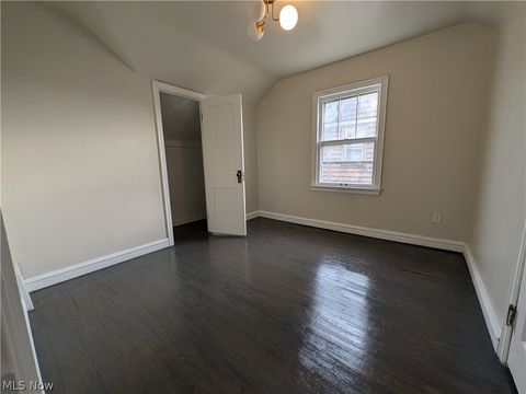 Tiny photo for 5550 Grasmere Avenue, Maple Heights, OH 44137 (MLS # 5190367)