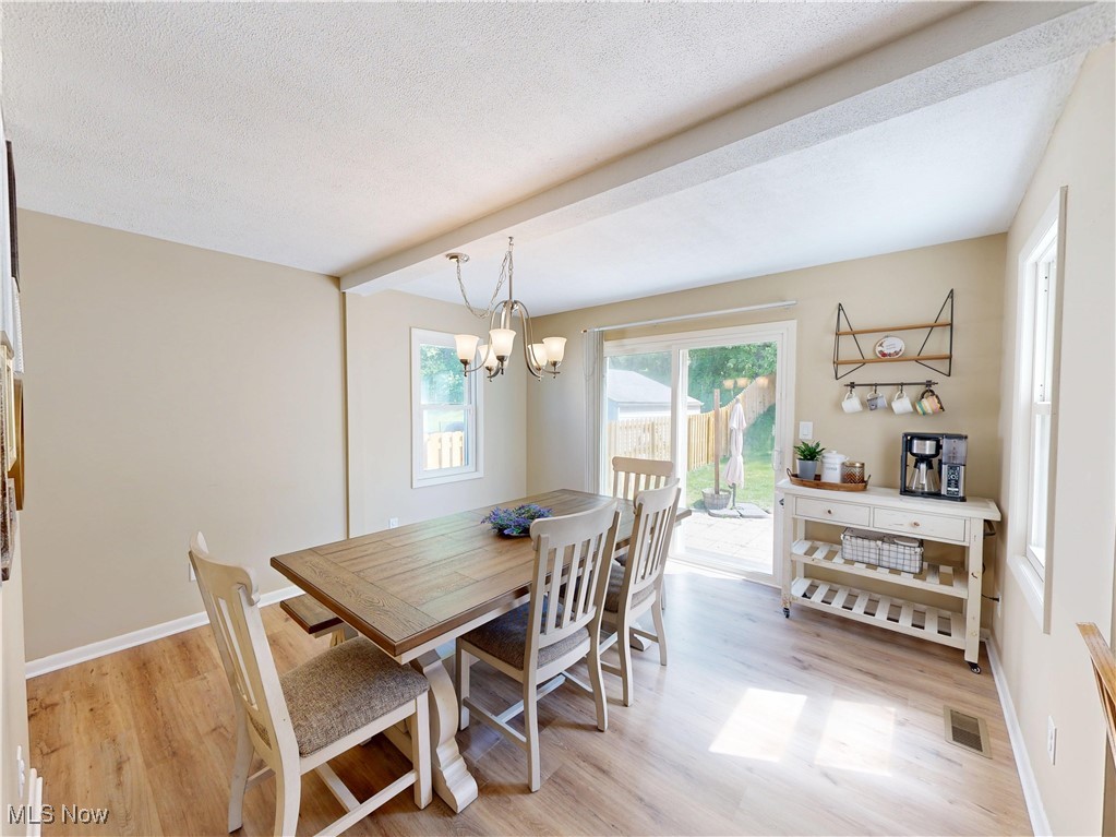 2207 Larchmont Drive, Wickliffe, Ohio image 18