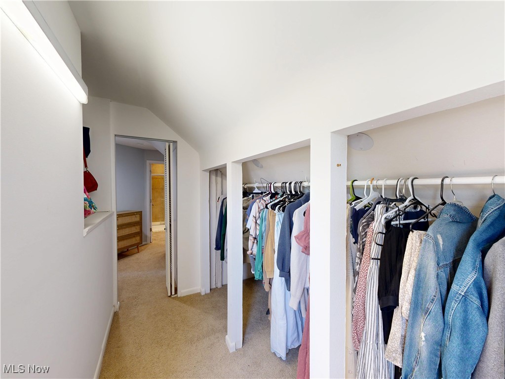 2207 Larchmont Drive, Wickliffe, Ohio image 38