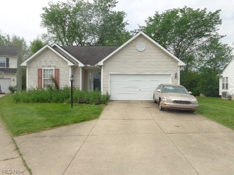 Homes For Sale - 8489 Antlers Trail<br/> Lorain County, North Ridgeville, OH 44039