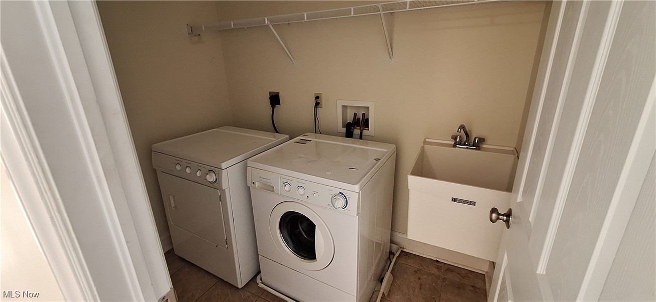 Chateaux/Emery Woods - Residential