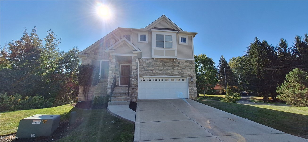 Chateaux/Emery Woods - Residential