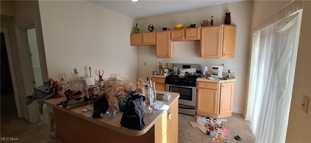 Chateaux/Emery Woods - Residential