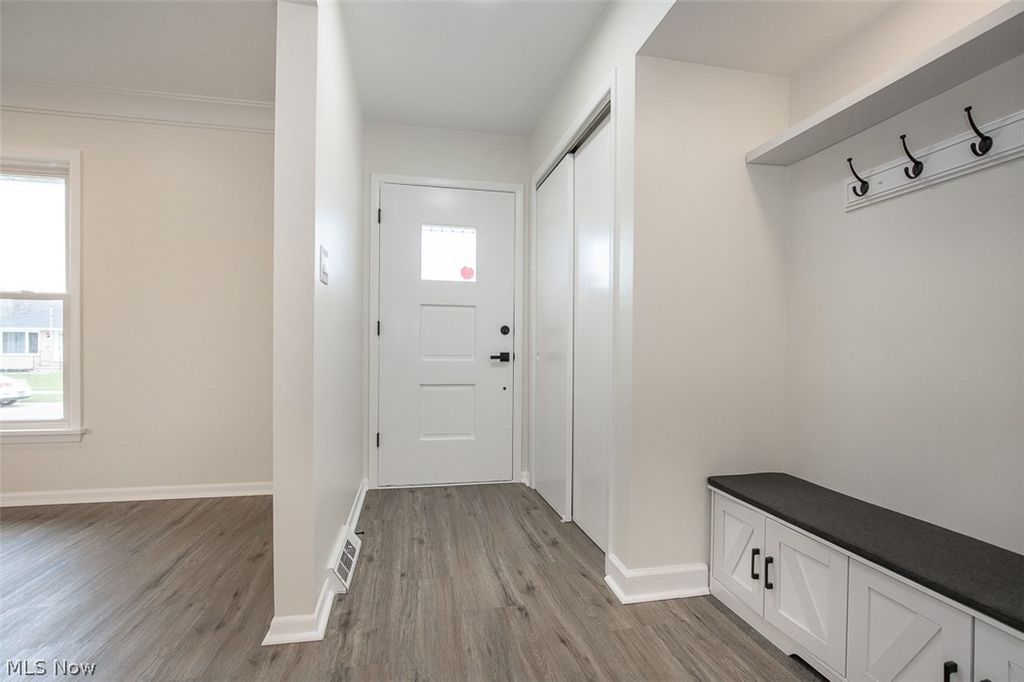 Photo of 9613 Melody Lane, Brooklyn, OH 44144 (MLS # 5198115)