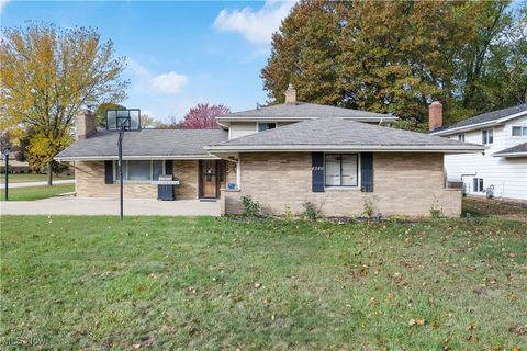 5658 N Circle View Drive Seven Hills OH 44131