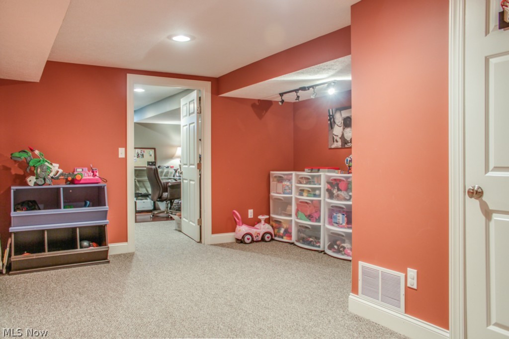 Silver Lake Estates - Residential