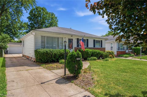 Tiny photo for 10821 Woodview Boulevard, Parma Heights, OH 44130 (MLS # 5219433)