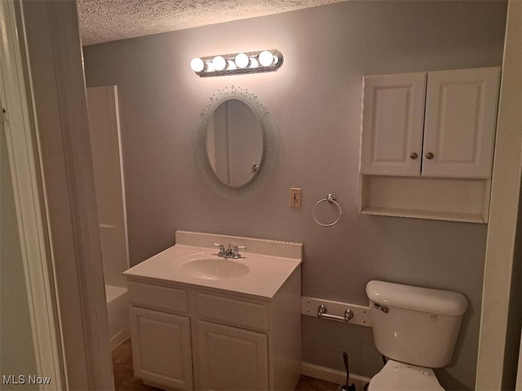 2071 W 45th Street