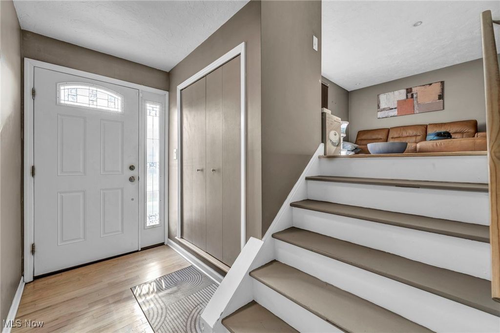 Photo of 25021 Picone Lane, Bedford Heights, OH 44146 (MLS # 5178035)