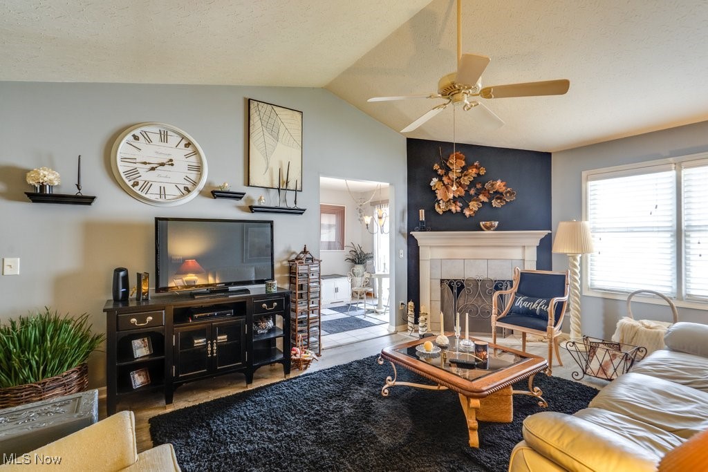 1484 Waters Edge Drive, Akron, Ohio image 15