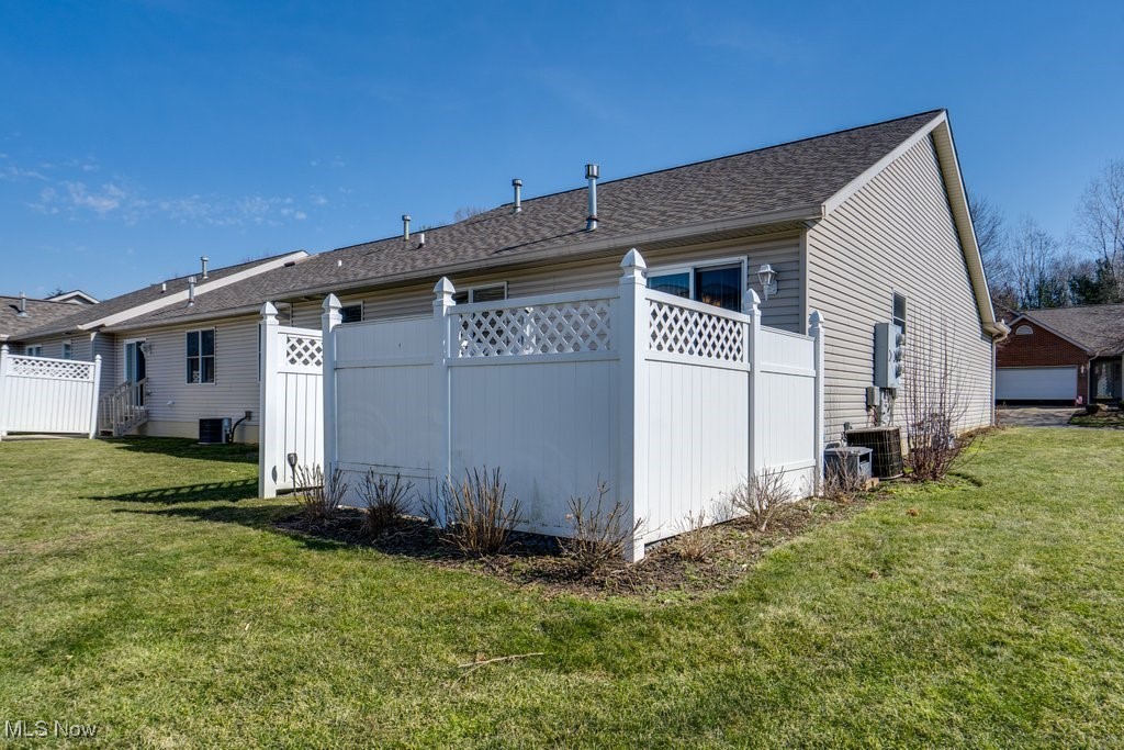 1484 Waters Edge Drive, Akron, Ohio image 42