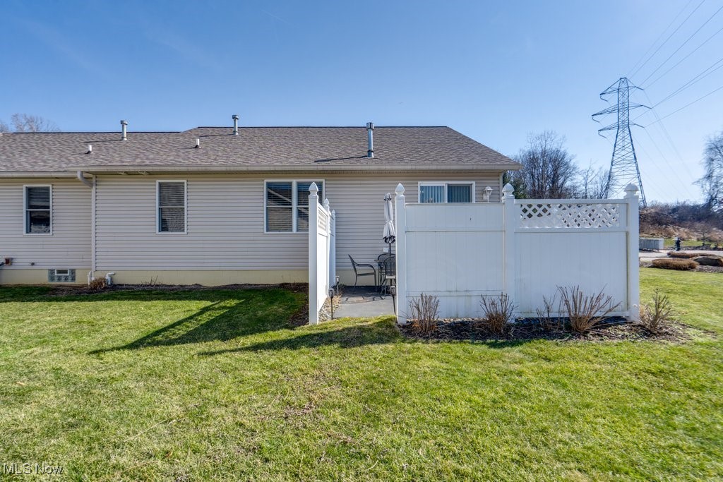 1484 Waters Edge Drive, Akron, Ohio image 40