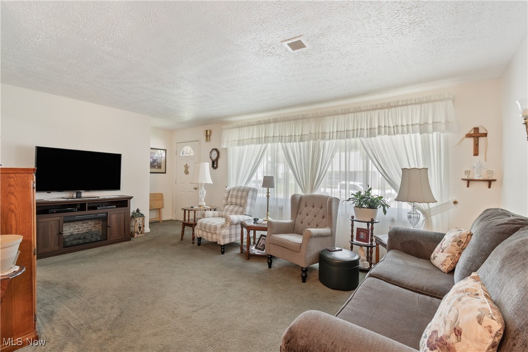 3060 Scott Street, Cuyahoga Falls, Ohio image 3
