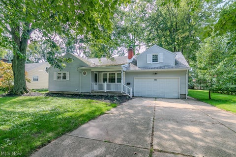 Homes For Sale - 6372 Clearair Drive<br/> Lake County, Mentor, OH 44060