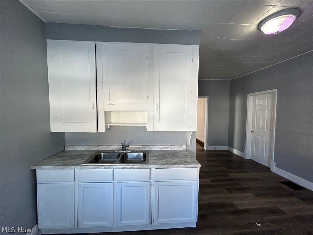 Applewood Sub - Residential Lease