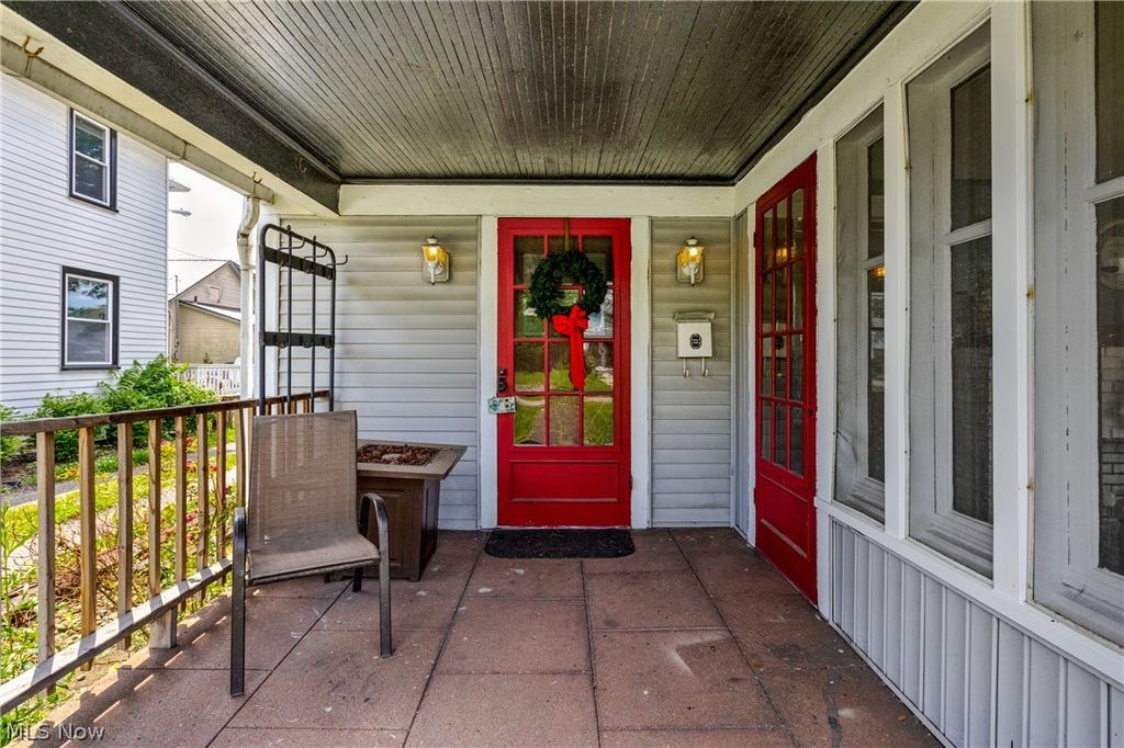 Photo of 719 Robbins Avenue, Niles, OH 44446 (MLS # 5217557)