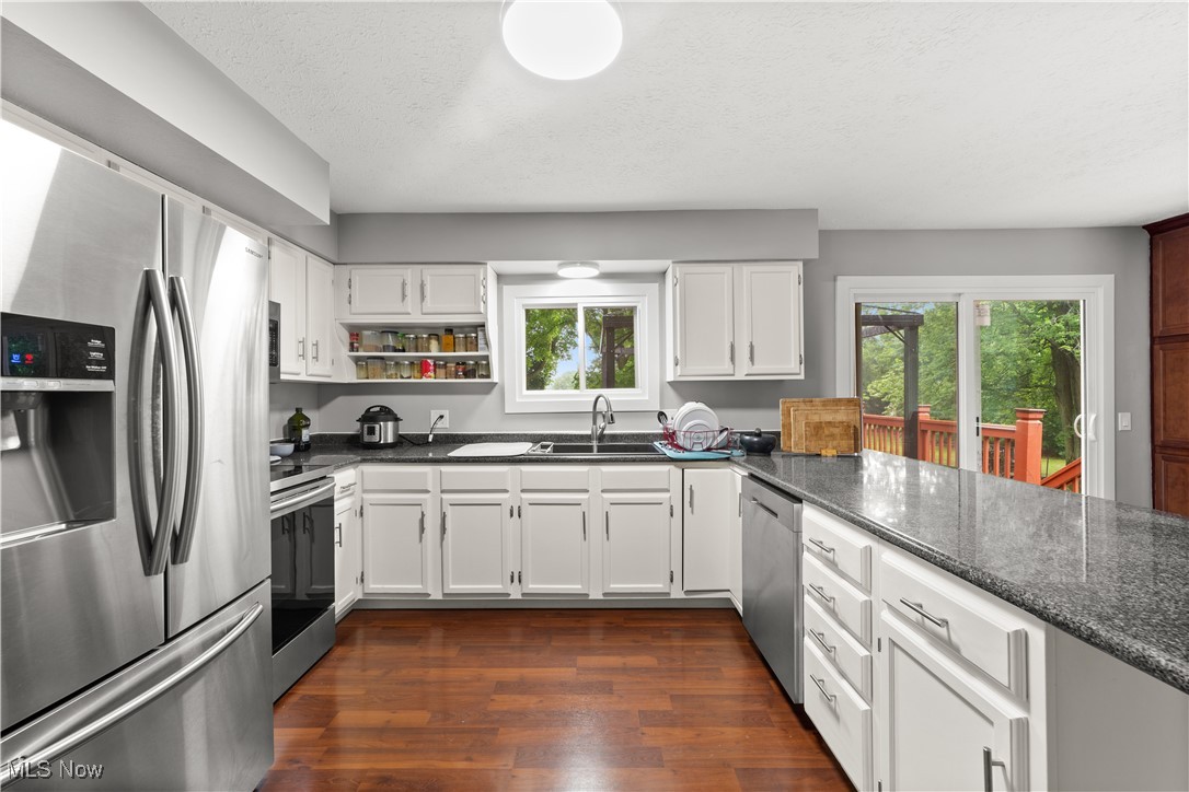 Surplus Gore - Residential