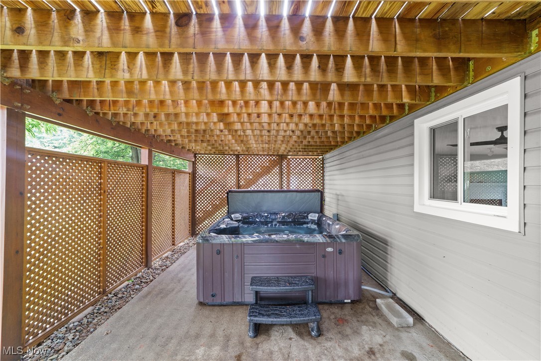 Surplus Gore - Residential