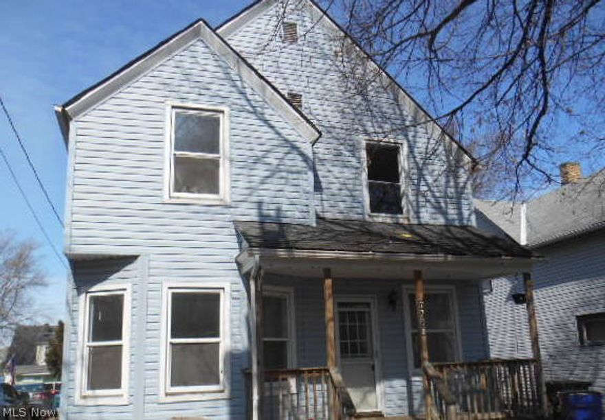 Large West Side Colonial featuring 4 Bedrooms and 2 full baths. Spacious living room and formal dining room.  Kitchen has ample cabinetry and an eat in area.   Nice walk out deck in back yard to relax on plus fenced in yard.  Bring your decorating ideas and call this home.  Schedule your showing Today!!