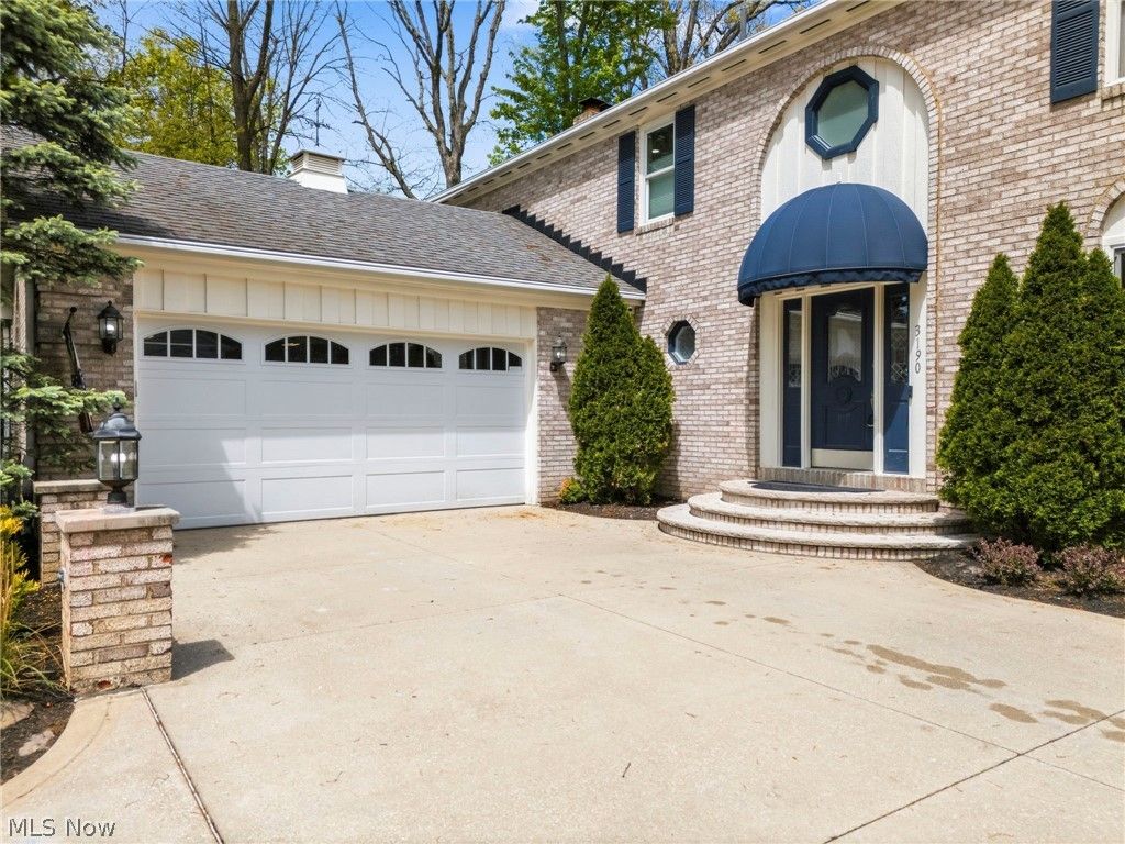Photo of 3190 Inwood Drive NW, Massillon, OH 44646 (MLS # 5210280)