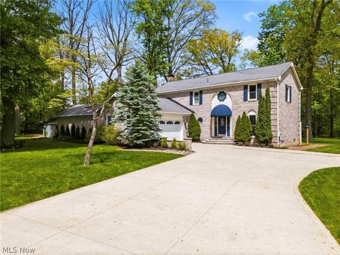 Photo of 3190 Inwood Drive NW, Massillon, OH 44646 (MLS # 5210280)