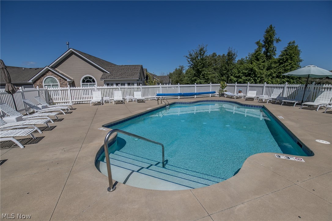 Crossings/Golden Pond Condo - Residential