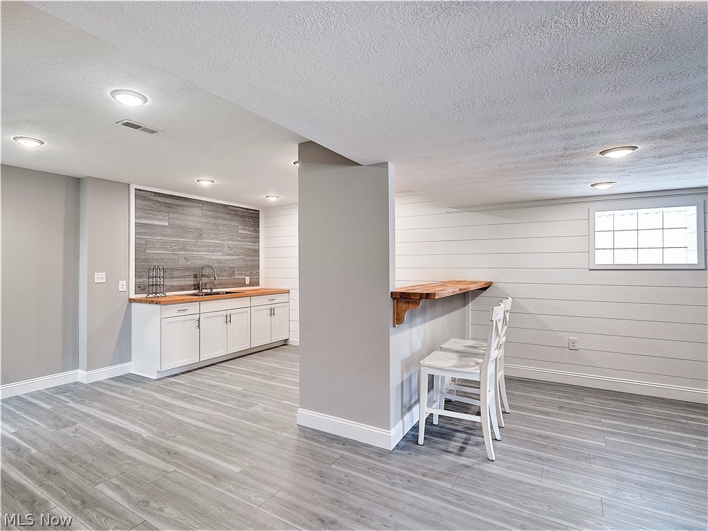 Portage Lks Drive 13 - Residential