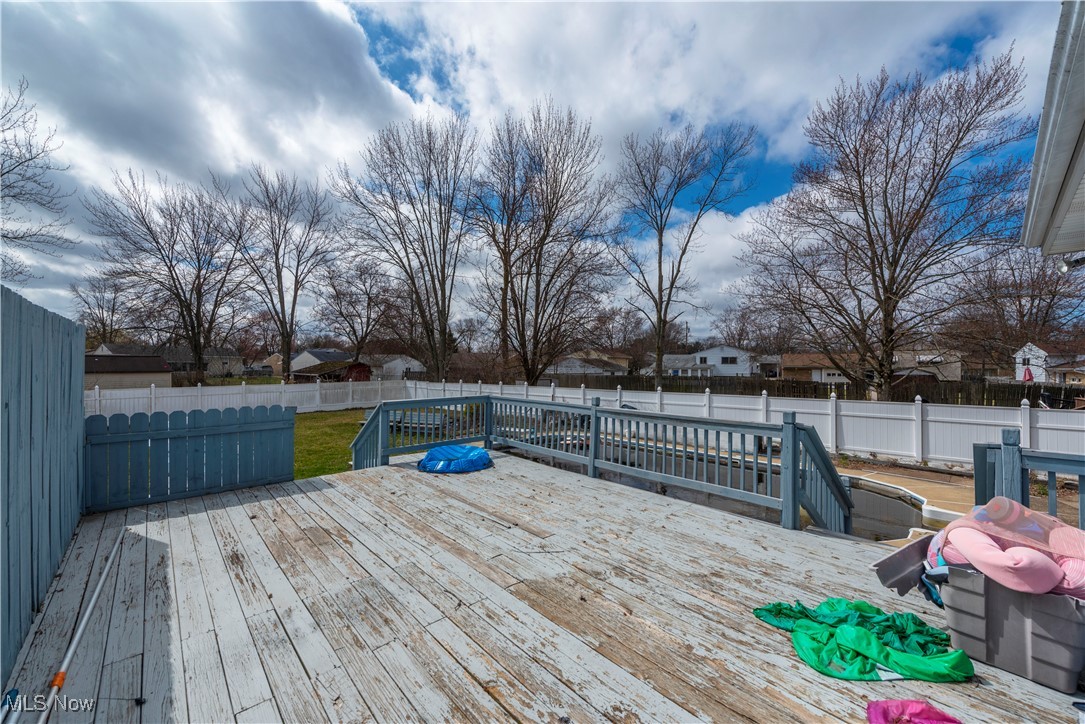 733 Sandlewood Drive, Elyria, Ohio image 34