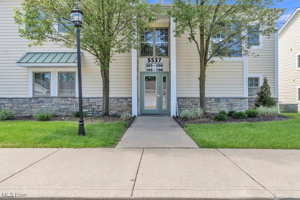 5537 Beavercrest Drive 106