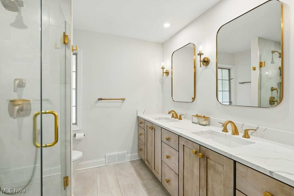 Pepper Pike, Ohio 44124, United States, 3 Bedrooms Bedrooms, ,3 BathroomsBathrooms,Residential,Contingent,143853