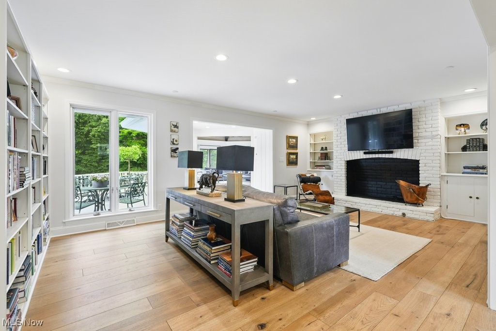 Pepper Pike, Ohio 44124, United States, 3 Bedrooms Bedrooms, ,3 BathroomsBathrooms,Residential,Contingent,143853