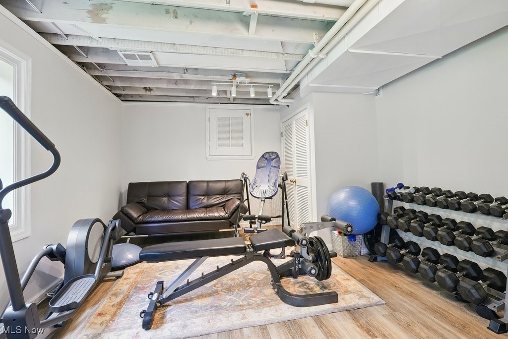 Pepper Pike, Ohio 44124, United States, 3 Bedrooms Bedrooms, ,3 BathroomsBathrooms,Residential,Contingent,143853