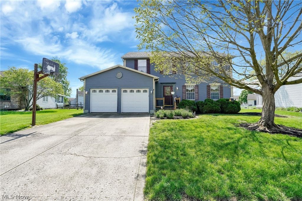 Photo of 527 Warwick Lane, Pickerington, OH 43147 (MLS # 5206746)