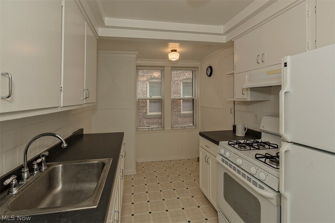 Euclid Heights - Commercial Sale