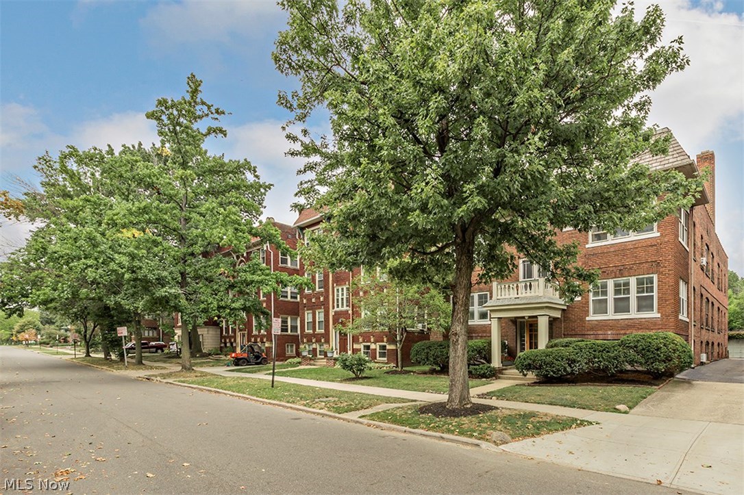 Euclid Heights - Commercial Sale