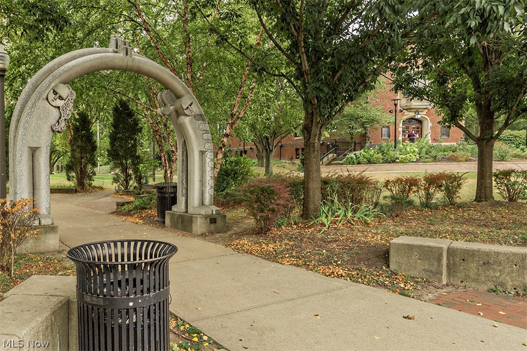 Euclid Heights - Commercial Sale