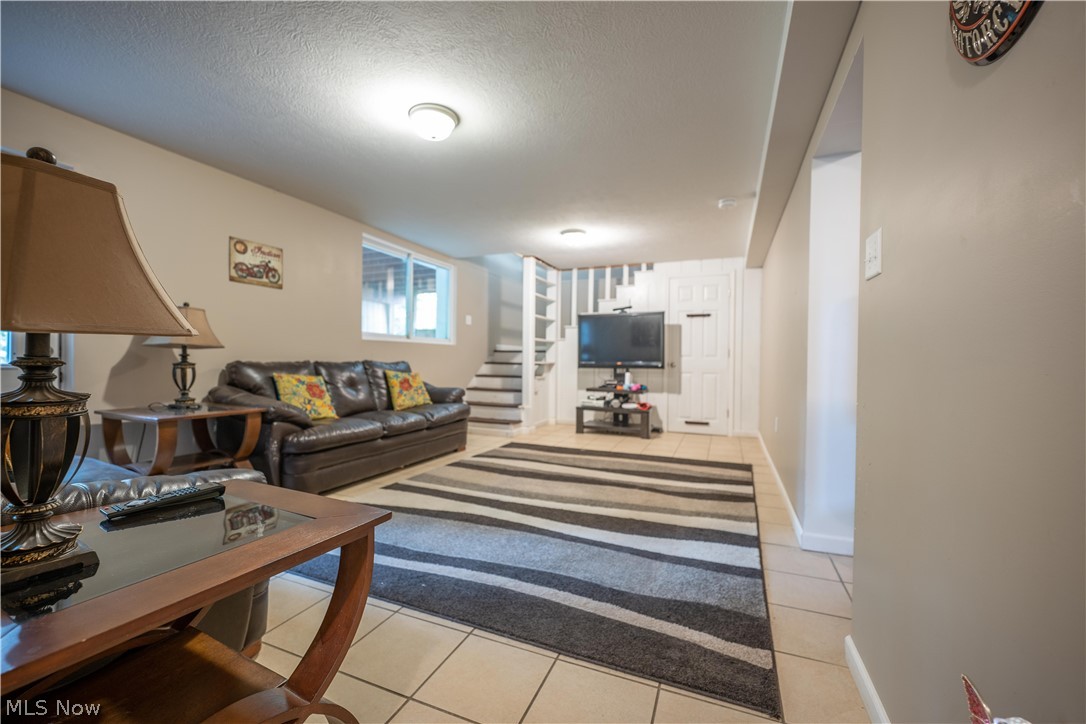 Connecticut Western Reserve - Residential