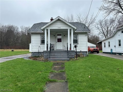 Homes For Sale - 1312 Hamlin Drive<br/> Ashtabula County, Ashtabula, OH 44004