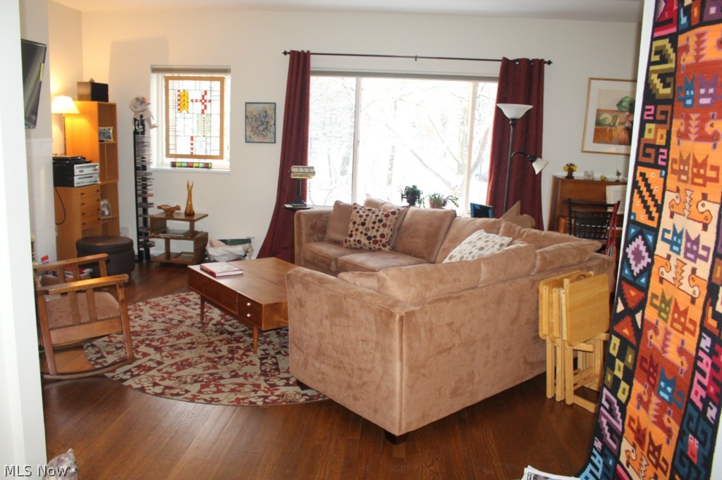 Kenilworth Arms Condo - Residential