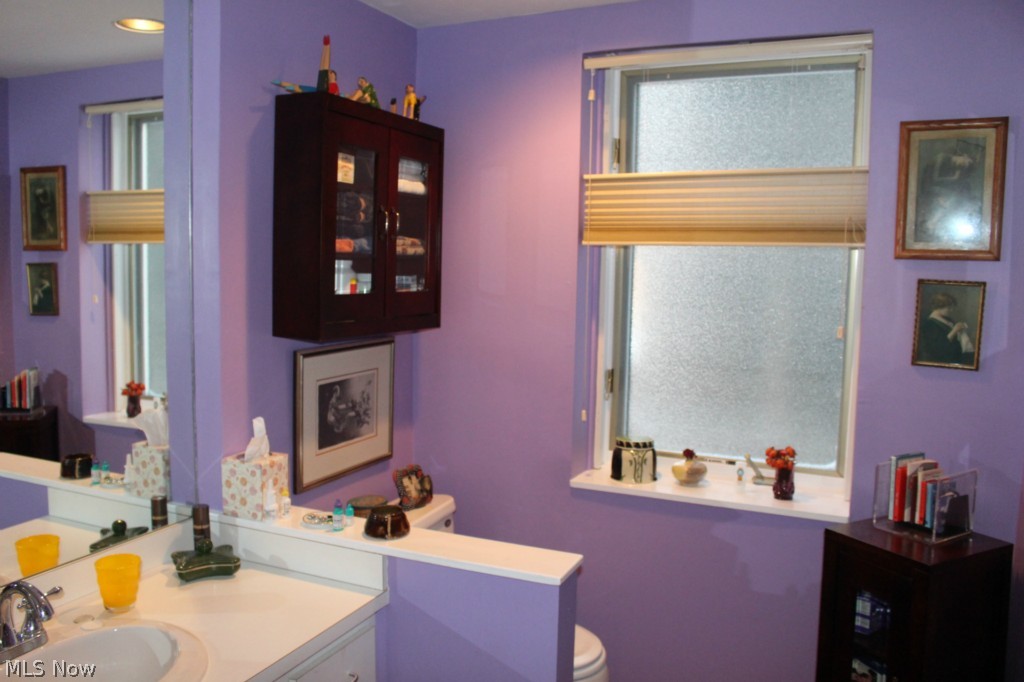 Kenilworth Arms Condo - Residential