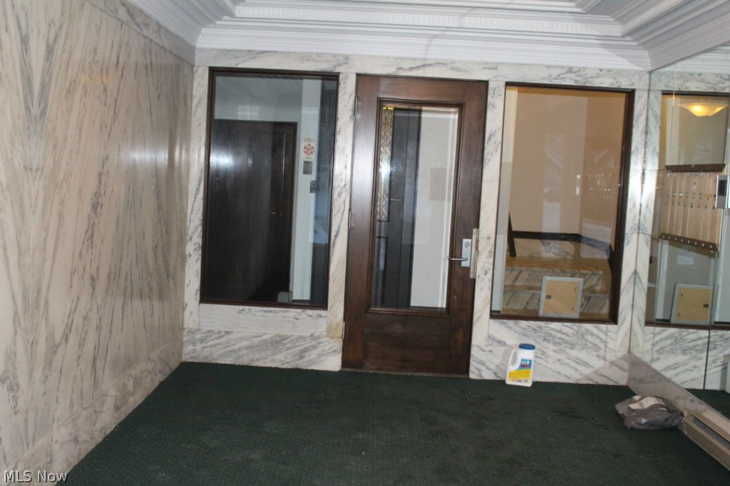 Kenilworth Arms Condo - Residential